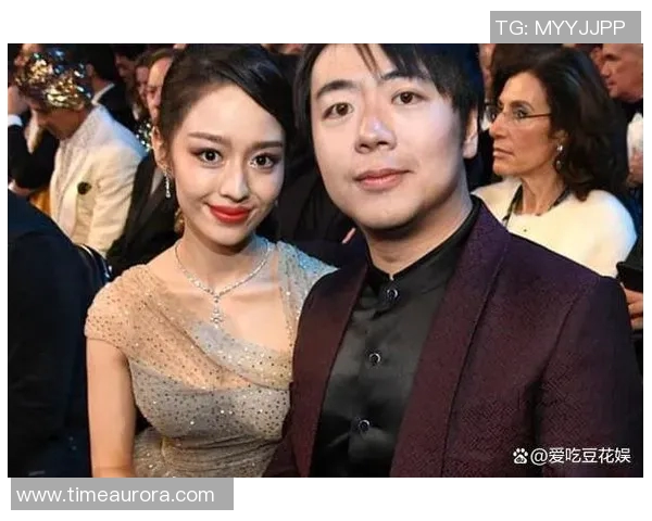 日本足球明星携手综艺节目展现多才多艺魅力引发观众热议 日本足球明星携手综艺节目展现多才多艺魅力引发观众热议