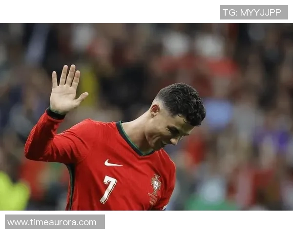 被忽视的绿茵传奇那些未被重视的足球明星背后的故事与成就